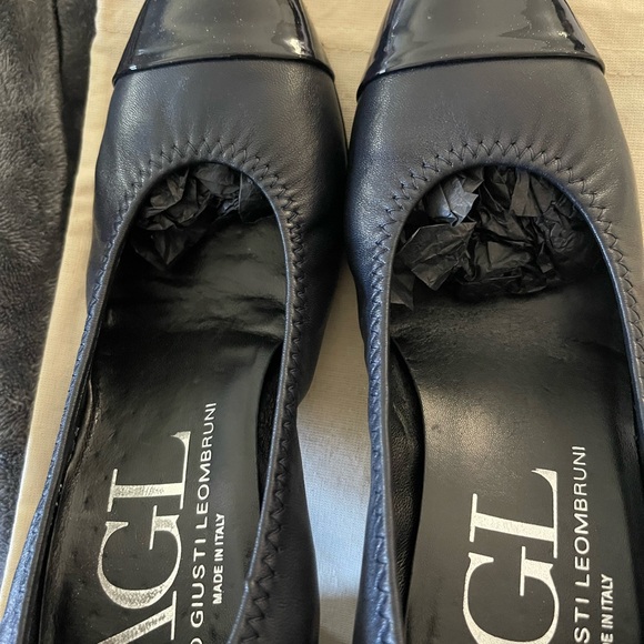 AGL Leather Cap Toe Pump - Picture 4 of 7